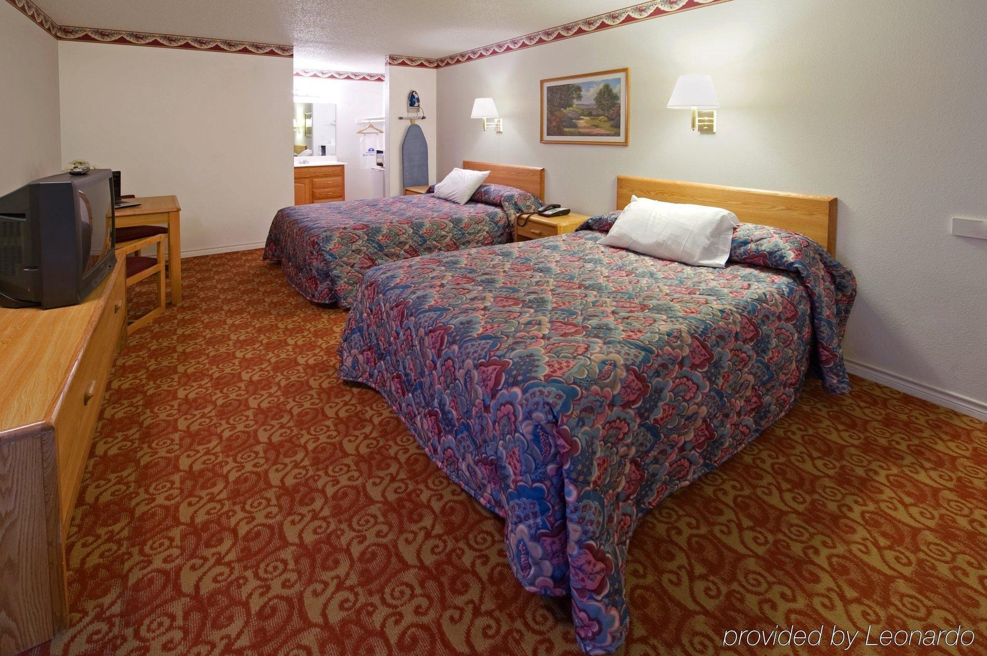 Americas Best Value Inn Уэтерфорд Номер фото