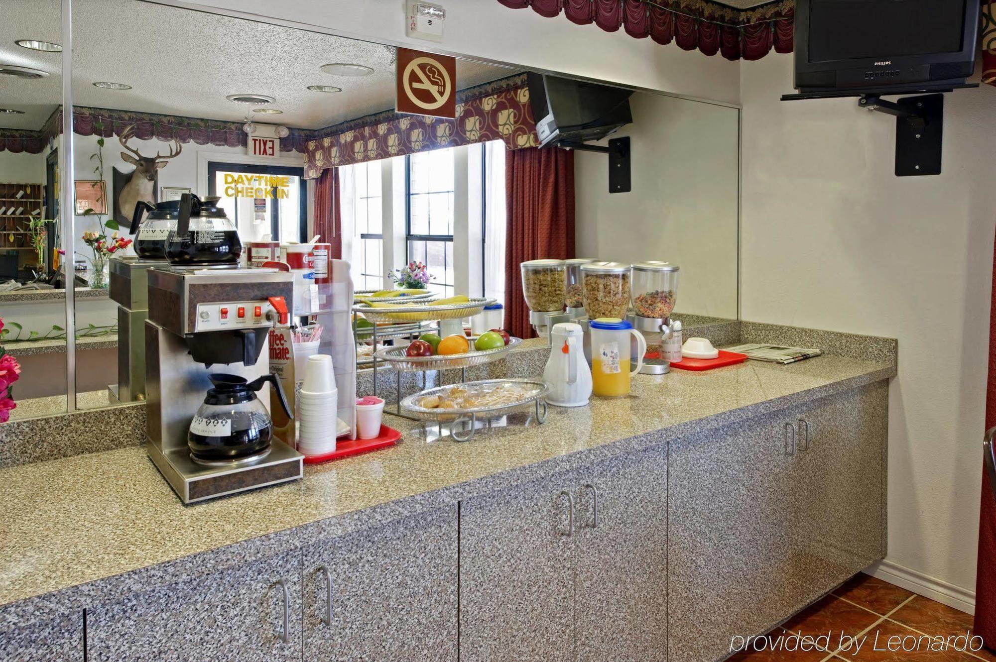 Americas Best Value Inn Уэтерфорд Ресторан фото